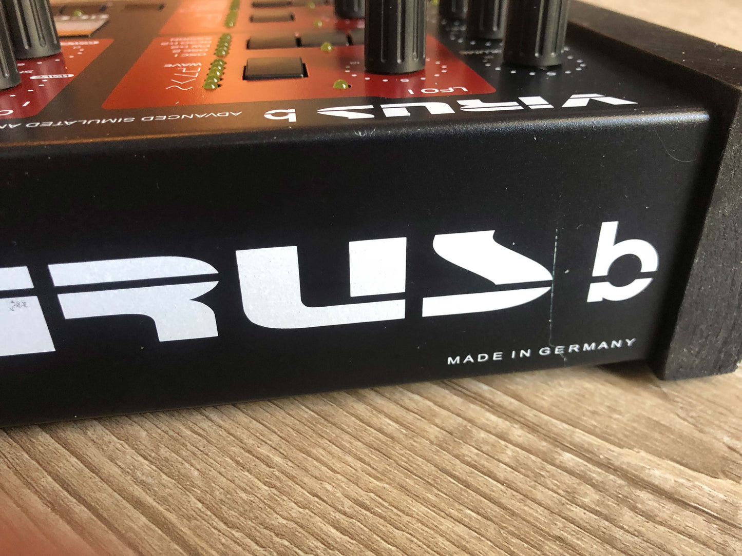 Access Virus B Desktop, All New Tacts, Power Filter Cap, Battery, Custom Wood Sides + PSU, OS 4.9