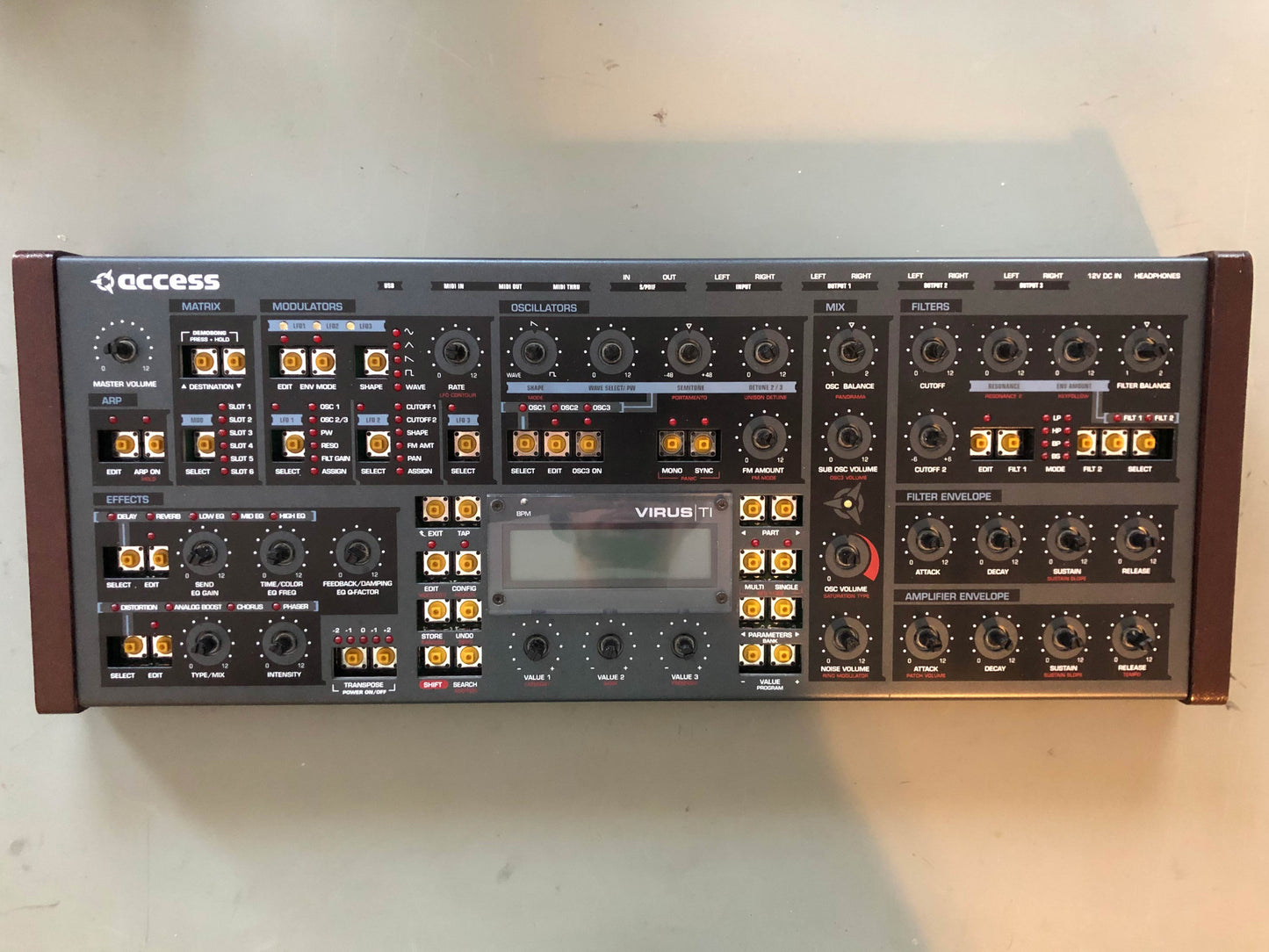 Access Virus TI Desktop w/ All New Tacts, New Battery + PSU & USB Cable