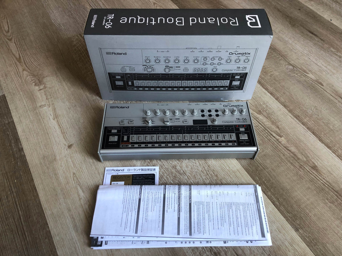 Roland TR-06 Boutique Series Drumatix Rhythm Machine w/ OG Box