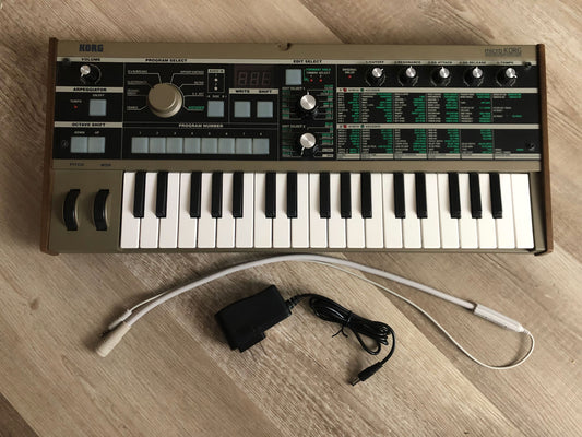 MicroKorg w/ OEM Mic, Aftermarket PSU, Minty