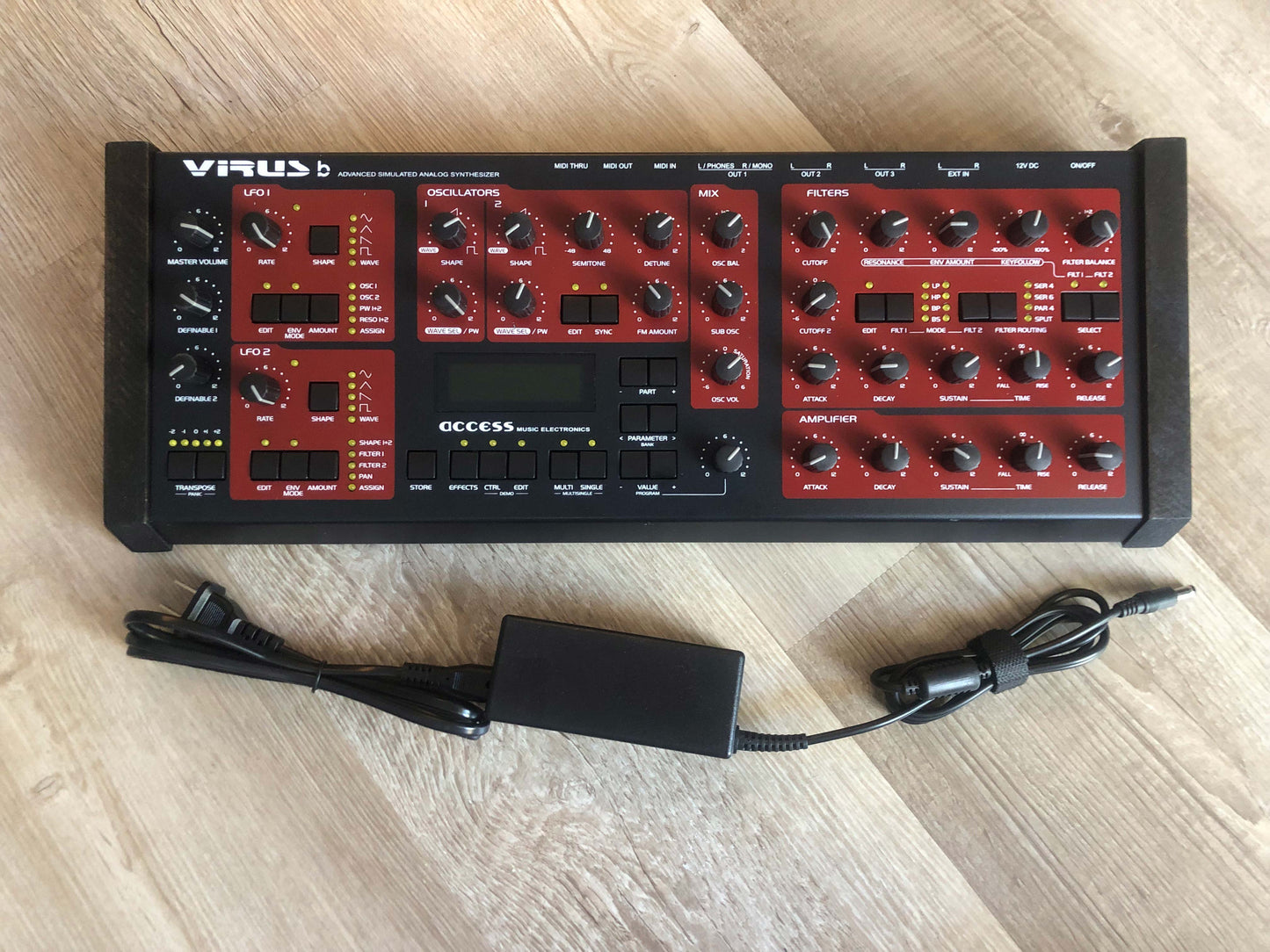 Access Virus B Desktop, All New Tacts, Power Filter Cap, Battery, Custom Wood Sides + PSU, OS 4.9