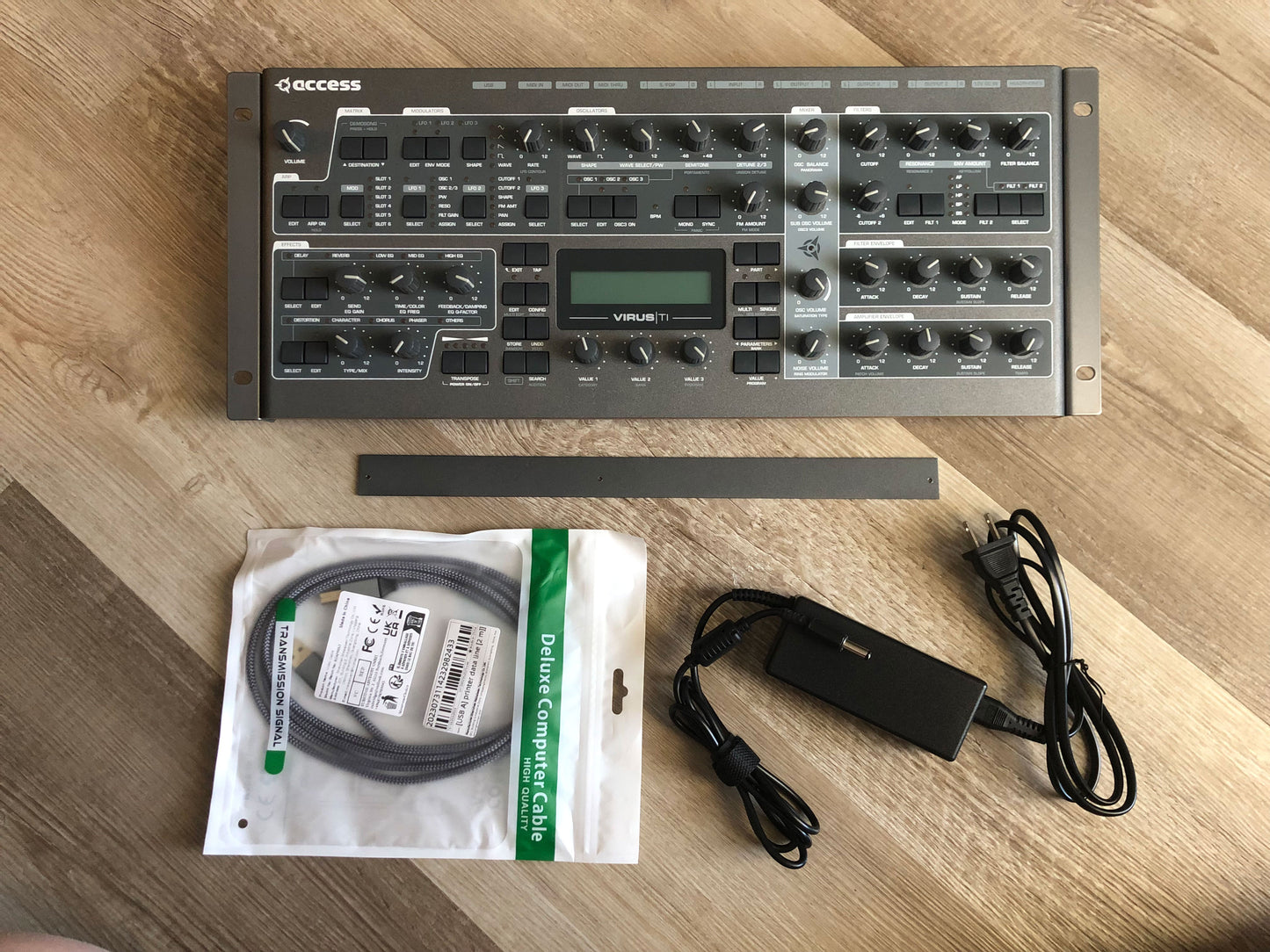 Access Virus TI2 Rack, New Battery, Rack Mount Kit + PSU, OS 5.1.7