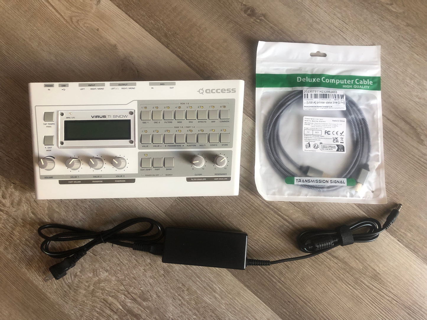 Access Virus TI Snow, All New Tacts & Pots, New Battery, LCD Bezel + PSU