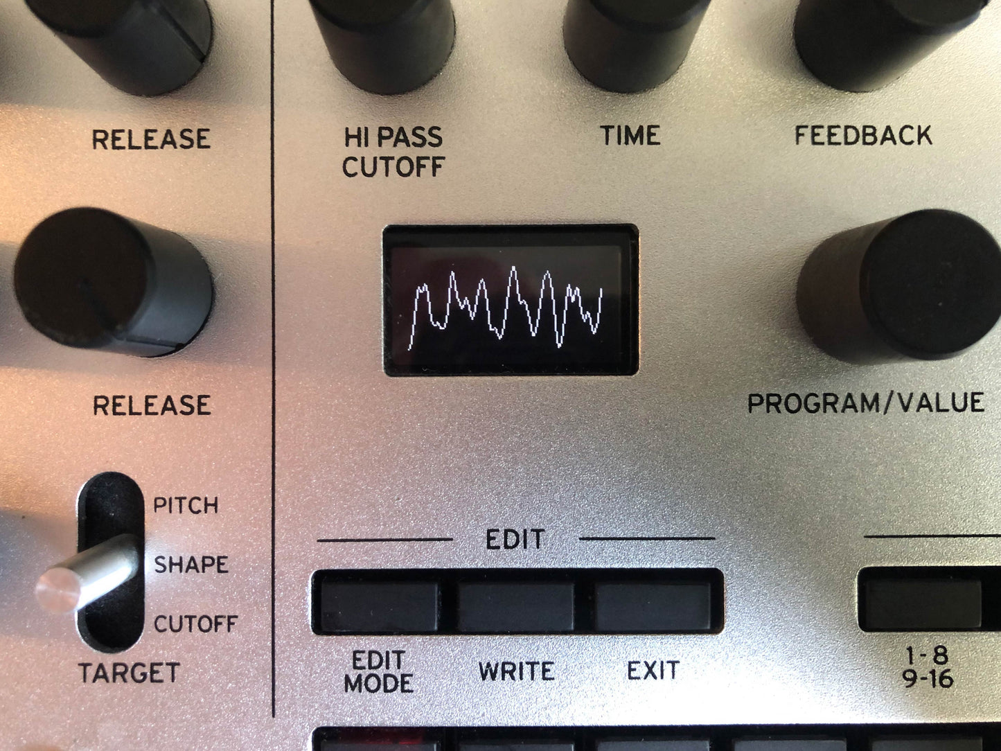 Budget Korg Minilogue Analog Synthesizer w/ Power Supply