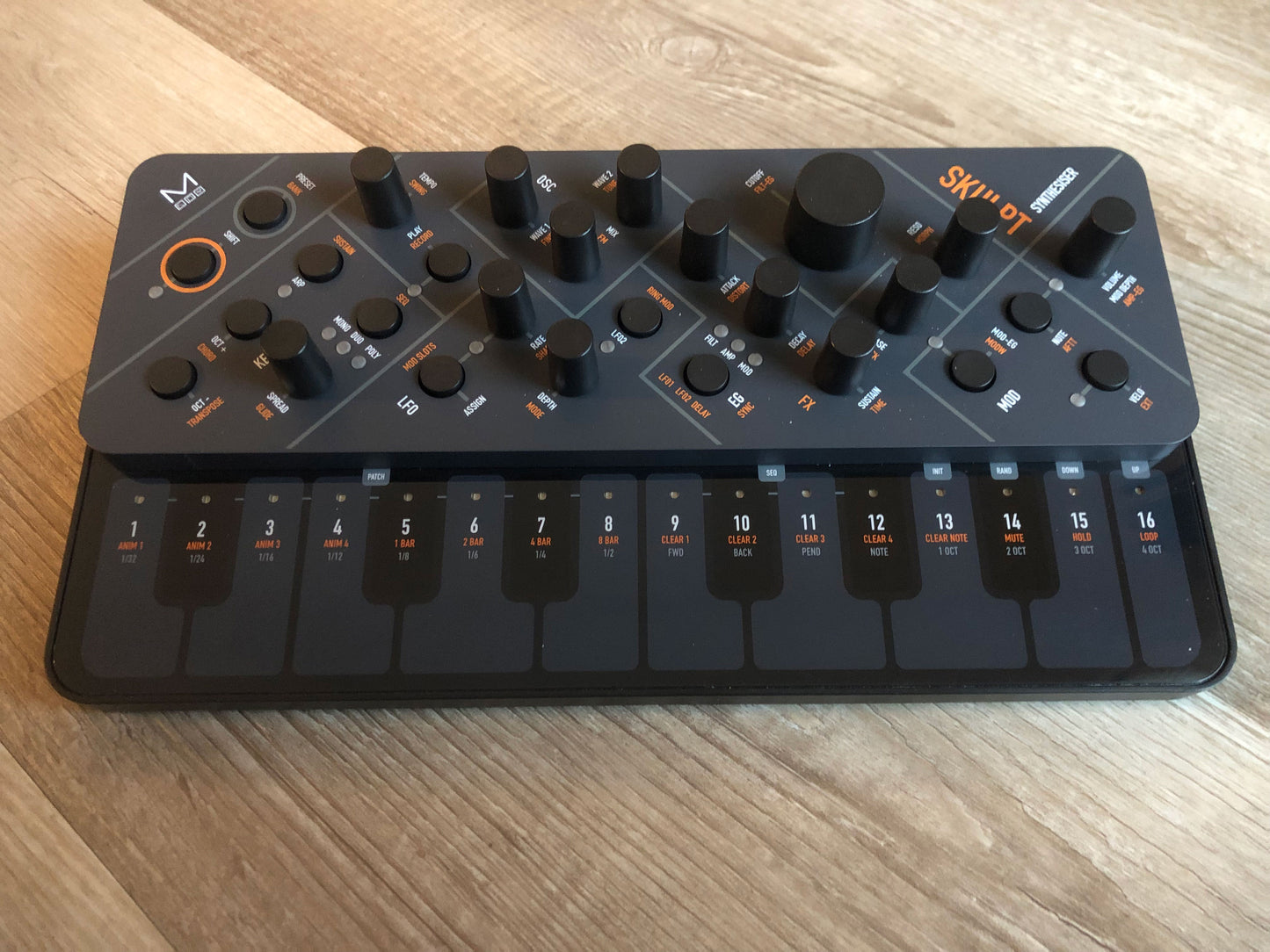 Modal Skulpt 4-Voice Analog Modeling Synth w/ OG Box (Minty)