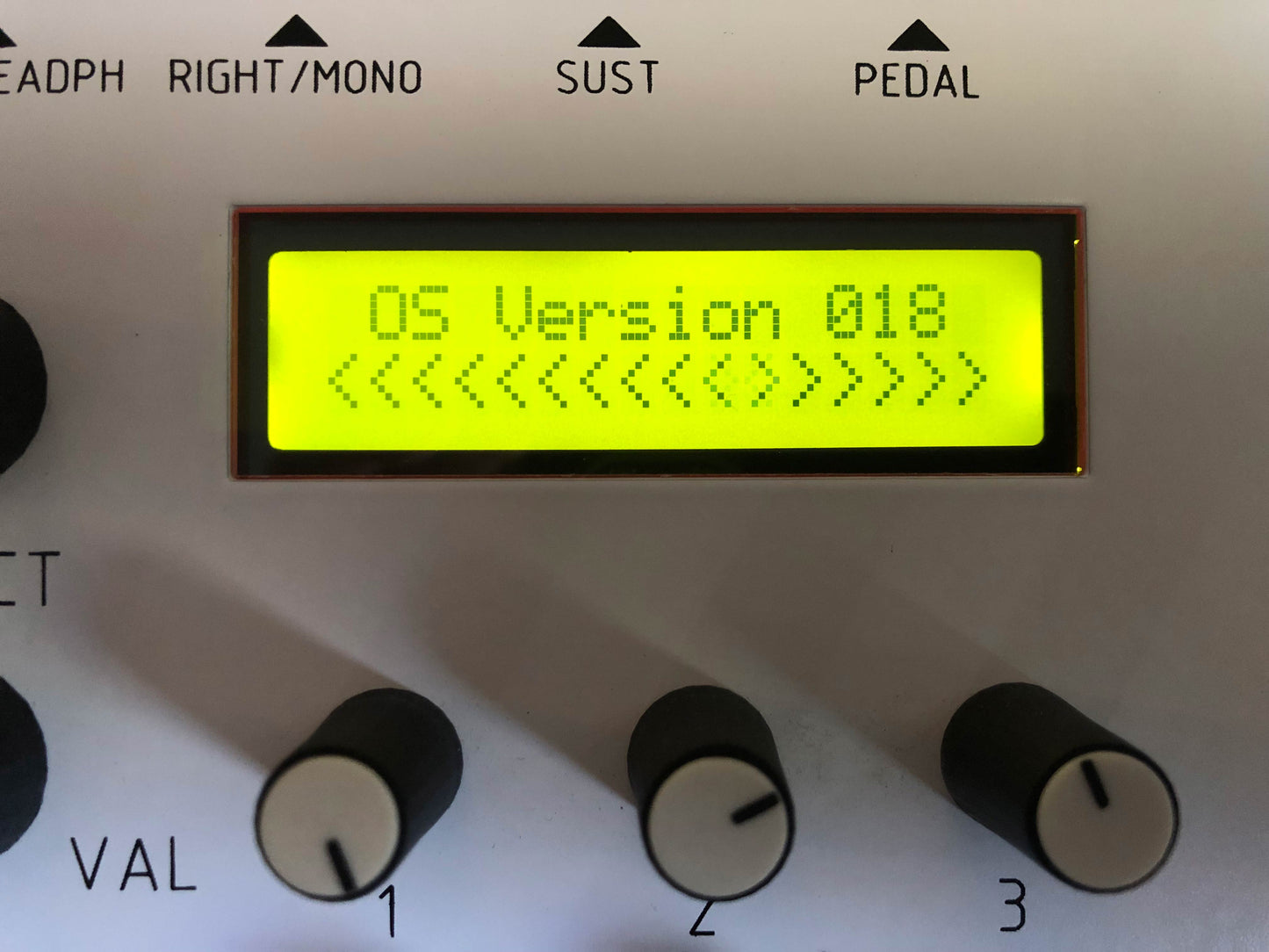 Modor NF-1M Polyphonic Desktop Synth w/ OG Box + USB Cable