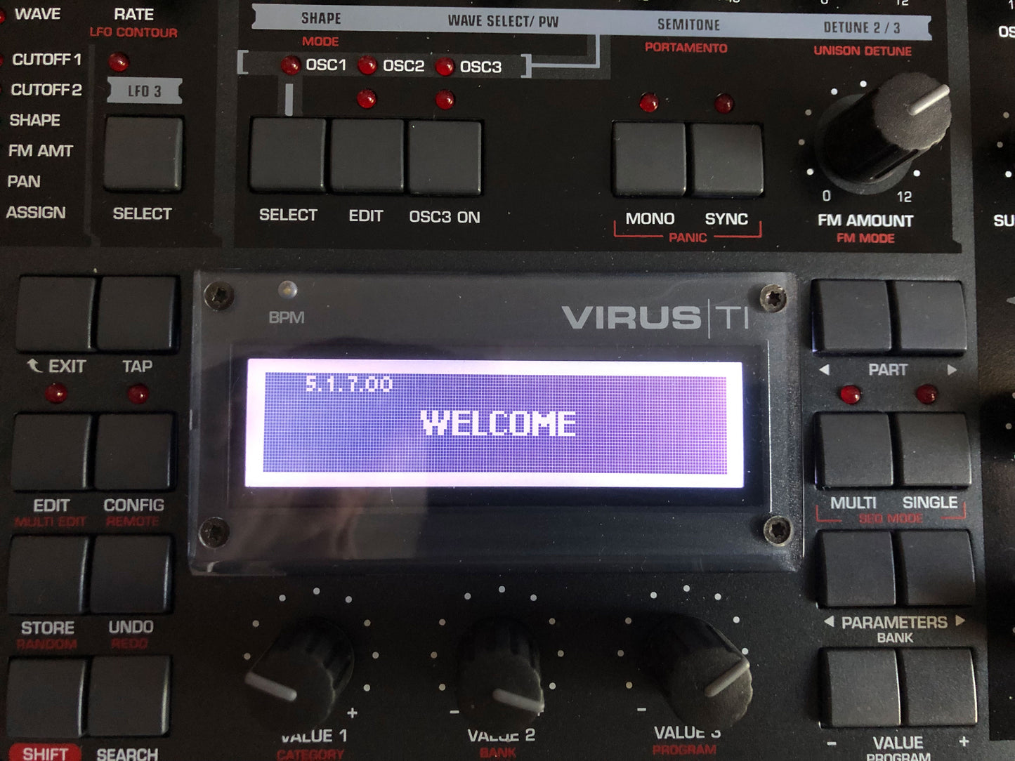 Access Virus TI Rack, All New Tacts, Battery + PSU, OS 5.1.7