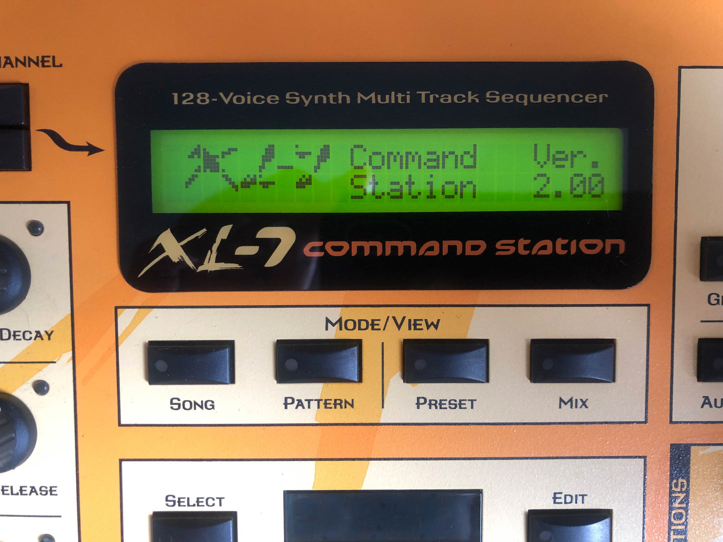 E-MU Systems XL-7 Command Station in Excellent Condition