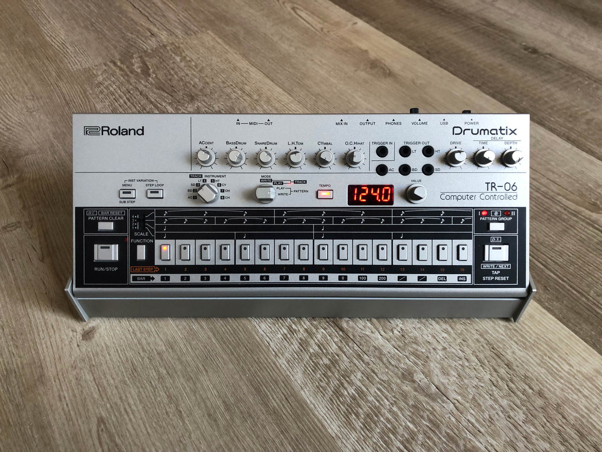 Roland TR-06 Boutique Series Drumatix Rhythm Machine w/ OG Box