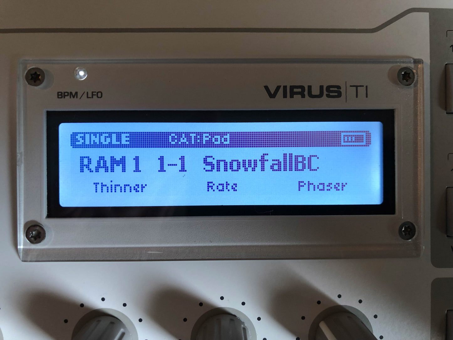 Access Virus TI Snow Minty w/ New PSU + New HQ USB Cable