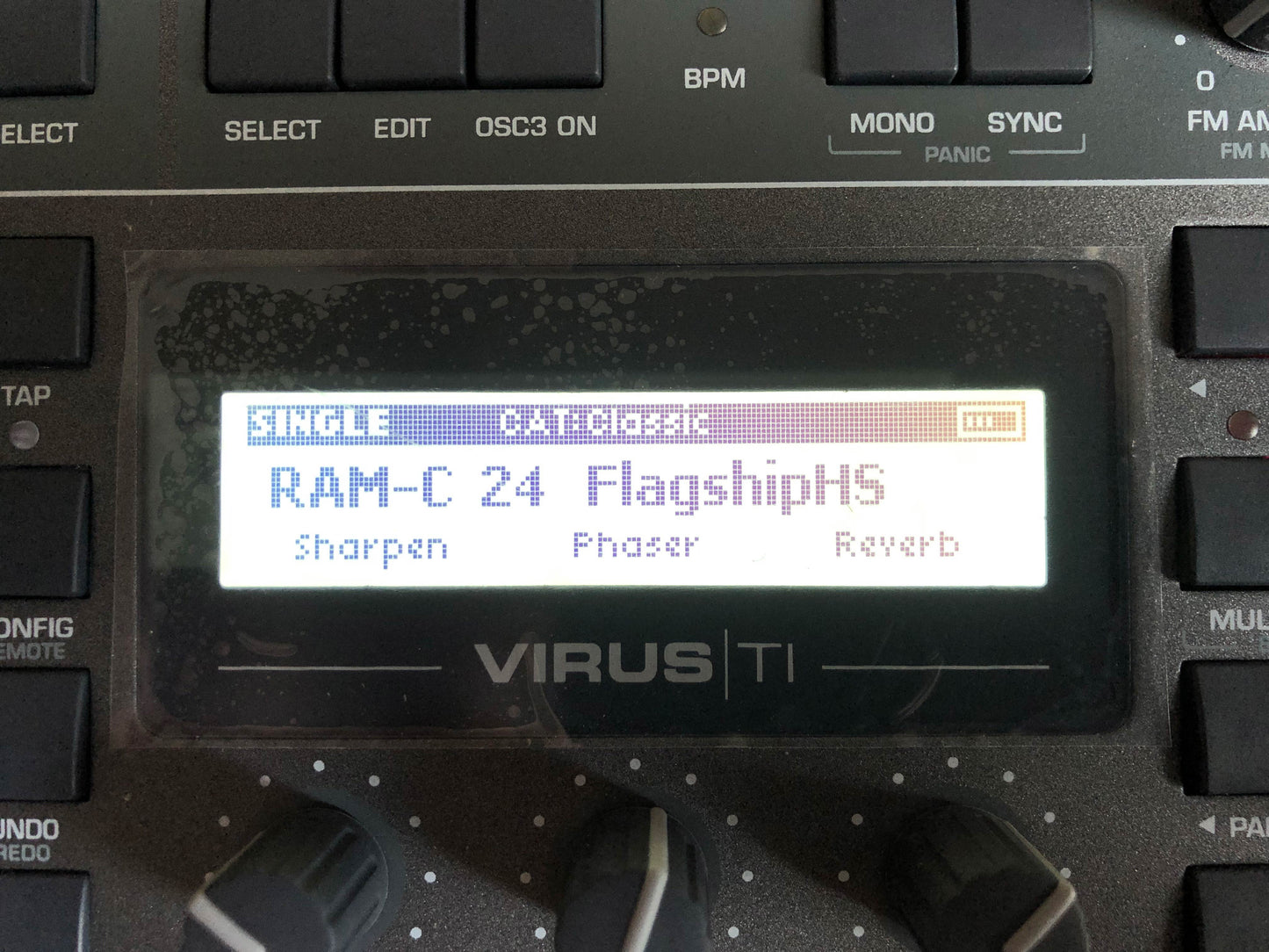 Access Virus TI2 Desktop in Mint Condition w/ OG PSU, OG USB Cable + New HQ USB Cable