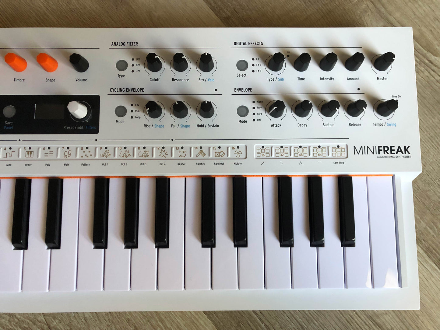 Arturia MiniFreak Vocoder Edition Hybrid Synthesizer w/ OG Box + Mic