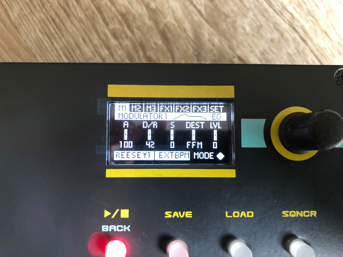 Dreadbox Typhon Analog Monosynth w/ DSP Effects & 5 ft USB Cable