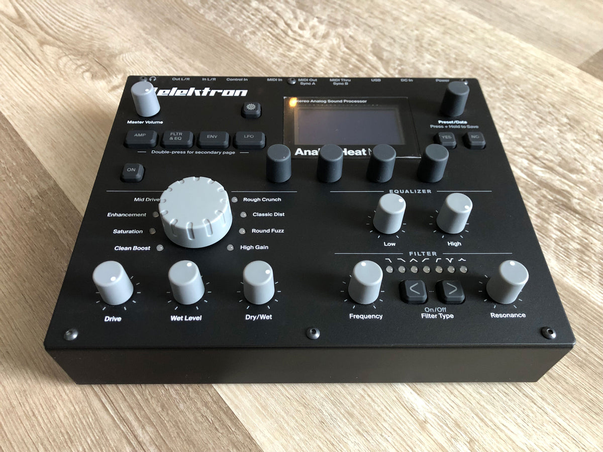 Elektron Analog Heat MKII Minty w/ OG Box, PSU + USB Cable