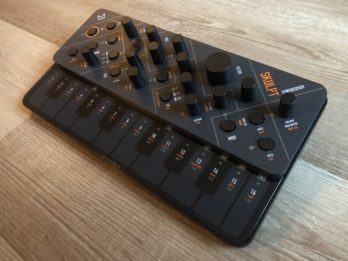 Modal Skulpt 4-Voice Analog Modeling Synth w/ OG Box (Minty)