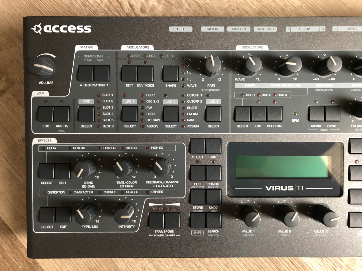 Access Virus TI2 Desktop w/ New Display, All New Tacts, Battery & HQ USB Cable + OG PSU