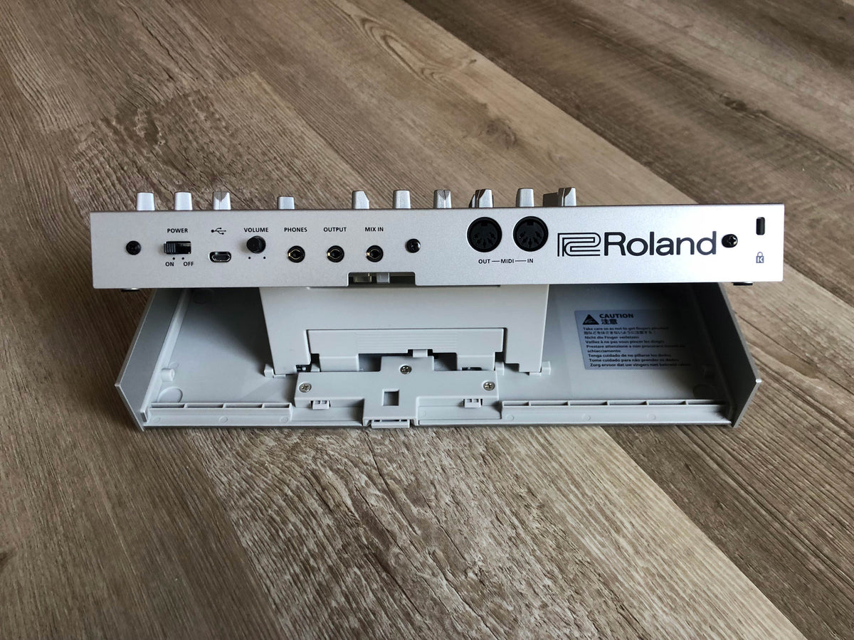 Roland TR-06 Boutique Series Drumatix Rhythm Machine w/ OG Box