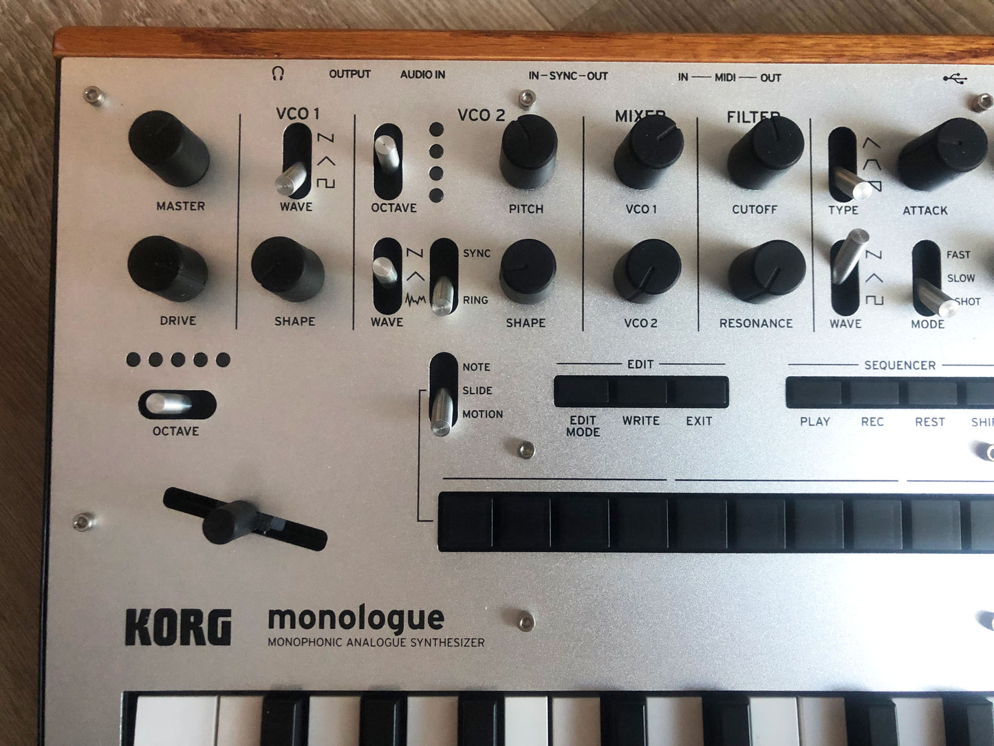 Korg Monologue Analog Synthesizer w/ Original Box & PSU