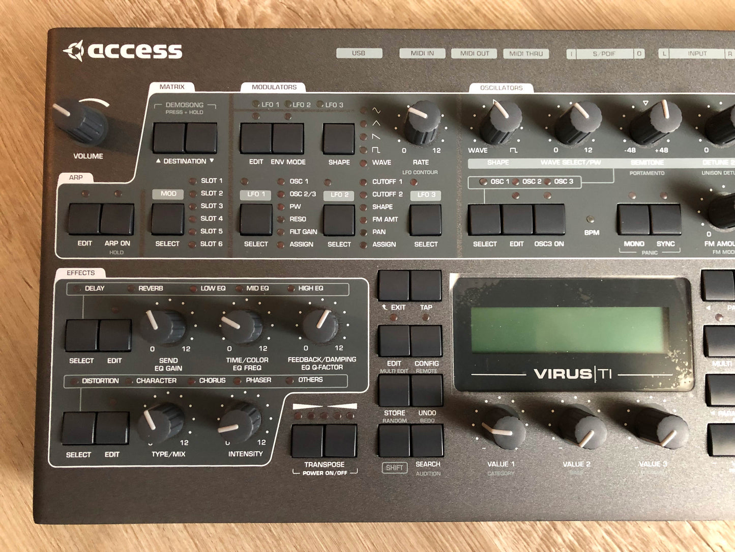 Access Virus TI2 Desktop Late Production Run w/ PSU + New HQ USB Cable