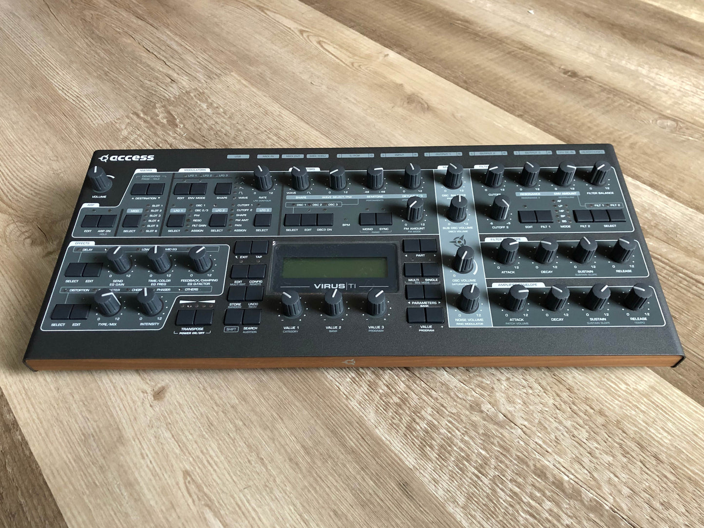 Access Virus TI2 Desktop in Mint Condition w/ OG PSU, OG USB Cable + New HQ USB Cable