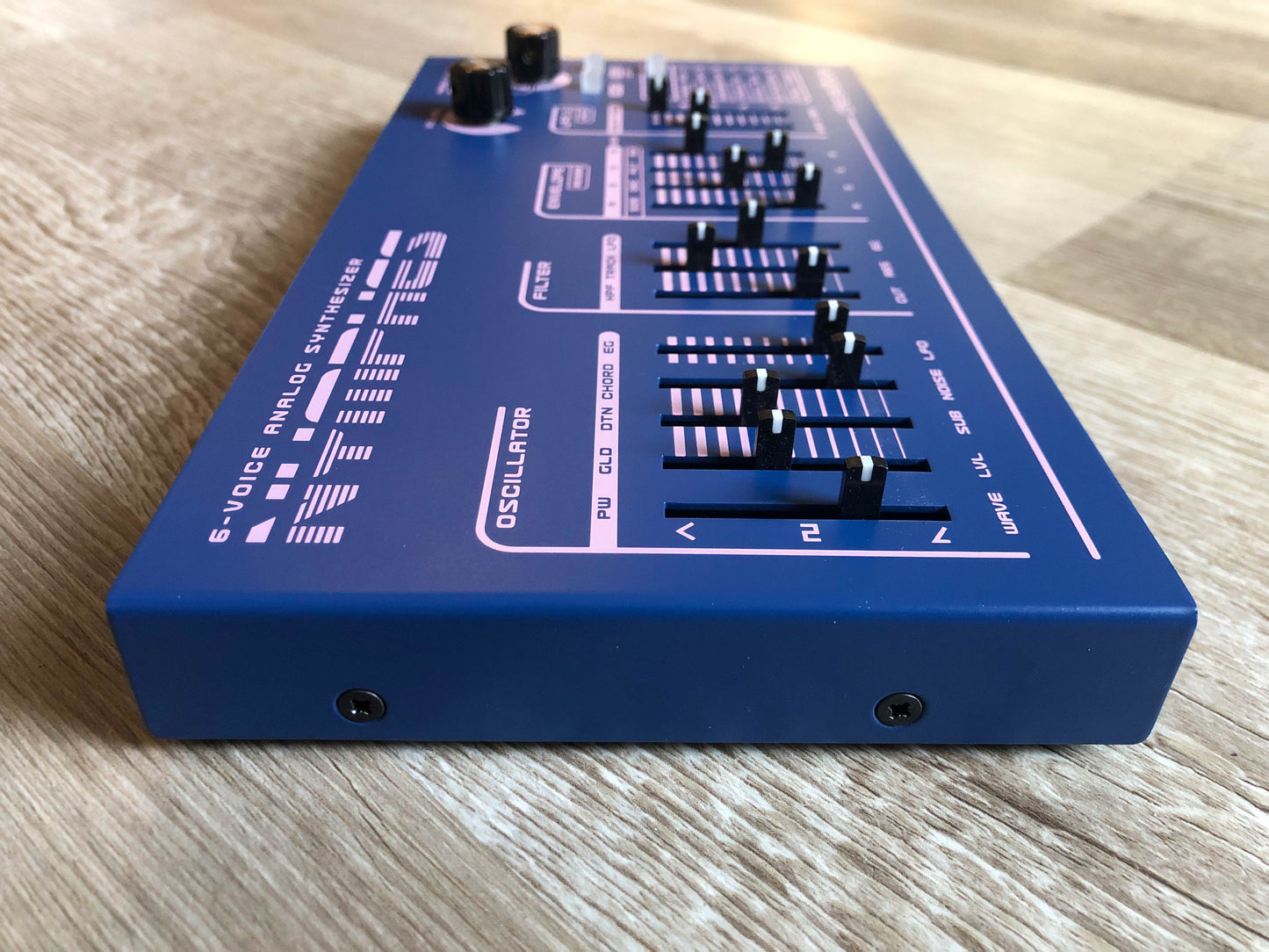 Dreadbox Nymphes 6-Voice Analog Synthesizer Near-Mint w/ Box, MIDI Adapter + USB Cable