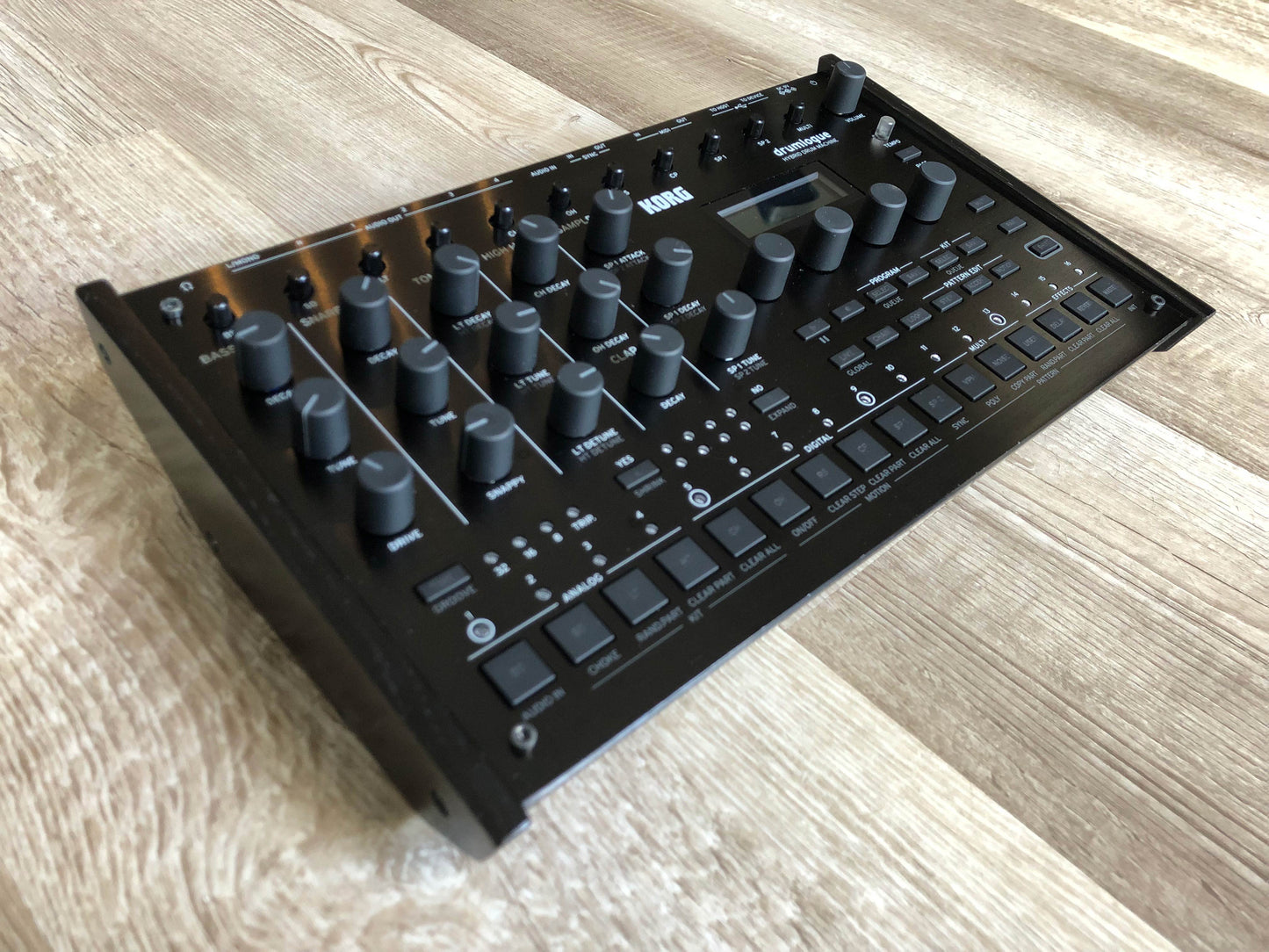 Korg Drumlogue Hybrid Drum Machine w/ OG PSU