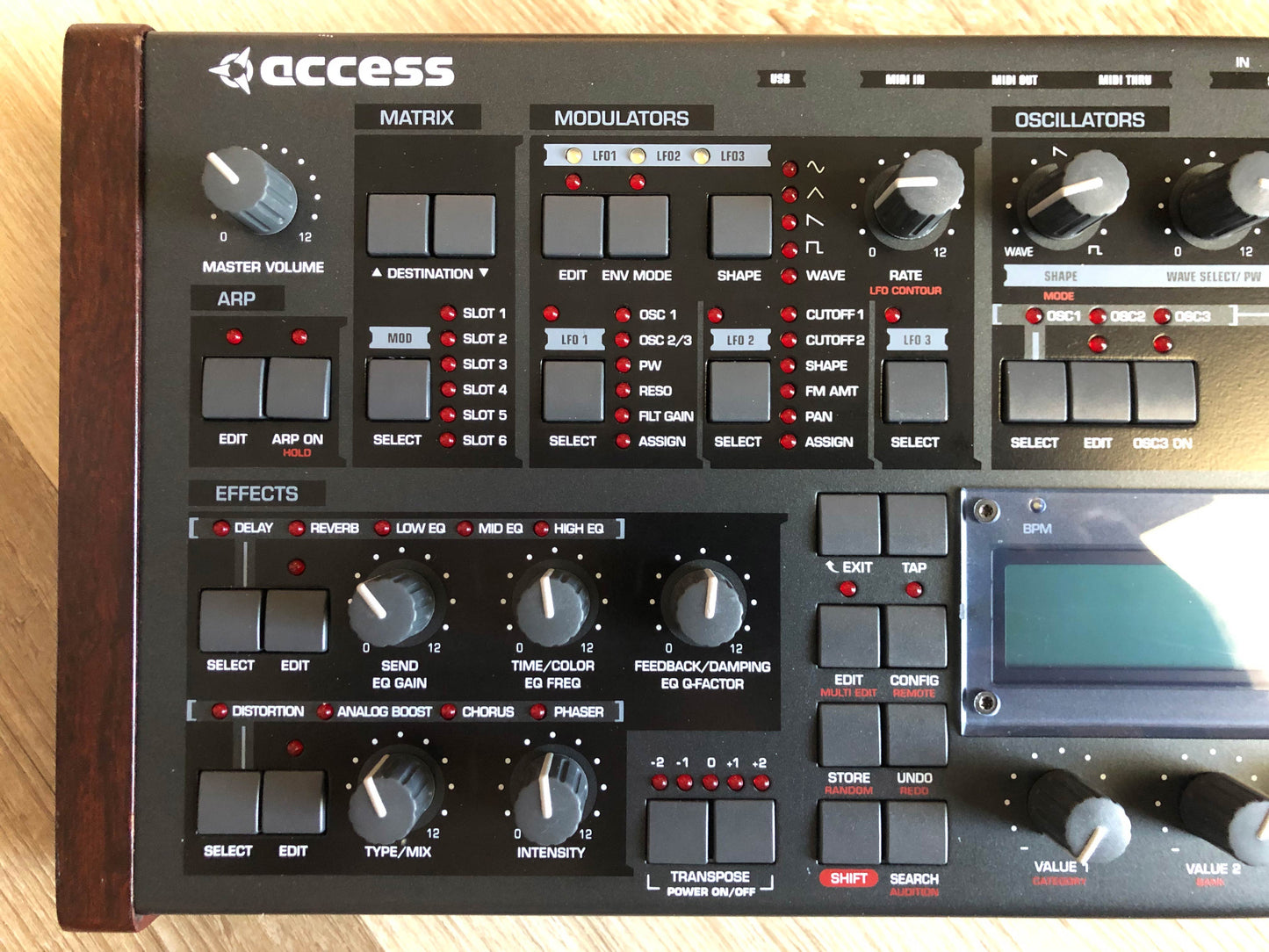 Access Virus TI Desktop w/ New Mainboard, New Display, All New Tacts, New PSU + USB Cable