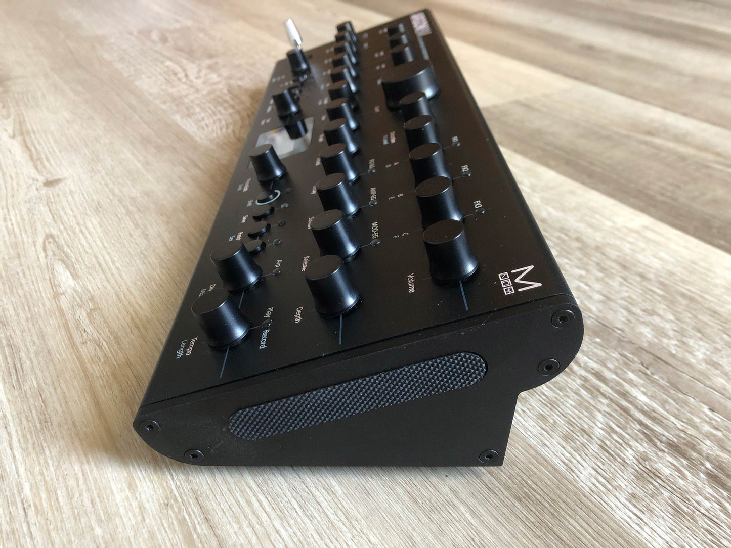 Modal Argon 8M Desktop / Rack Wavetable Synthesizer w/ the OG Box