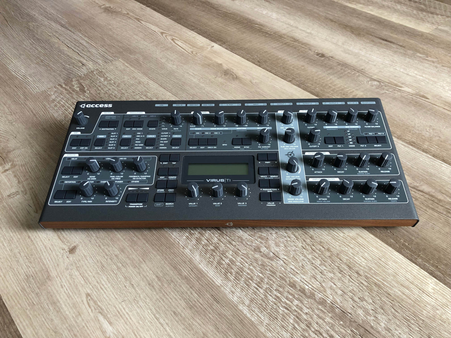 Access Virus TI2 Desktop Minty Late Production Run w/ Original PSU + New HQ USB Cable