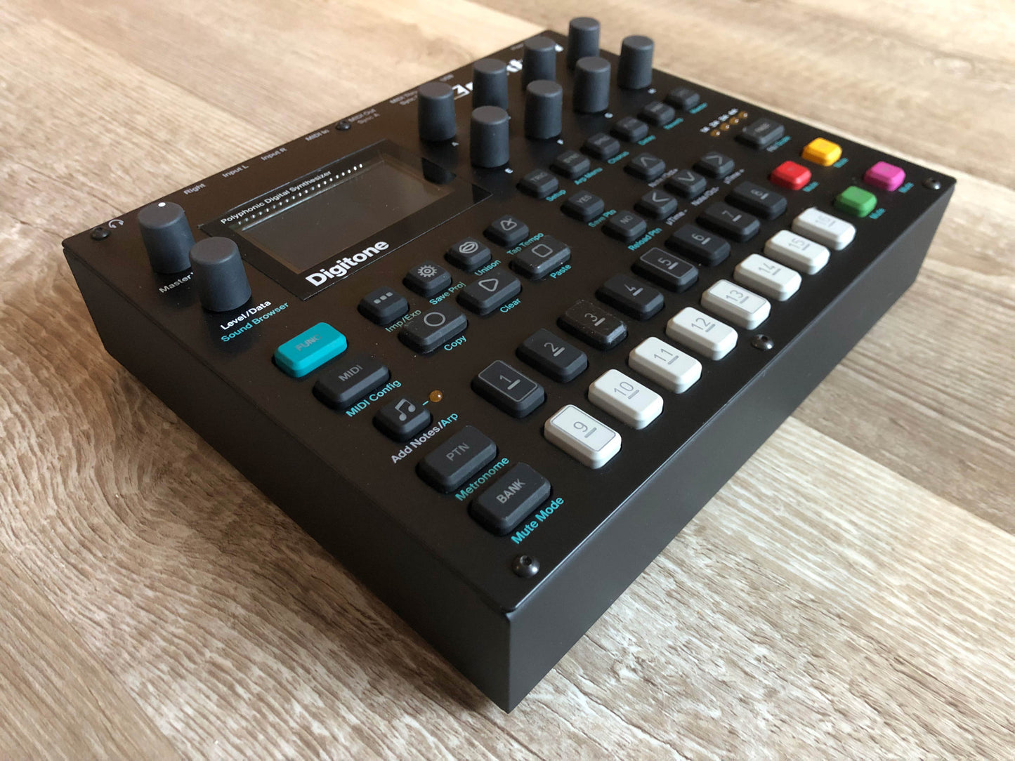 Elektron Digitone MKI w/ OG Box, PSU + New USB Cable