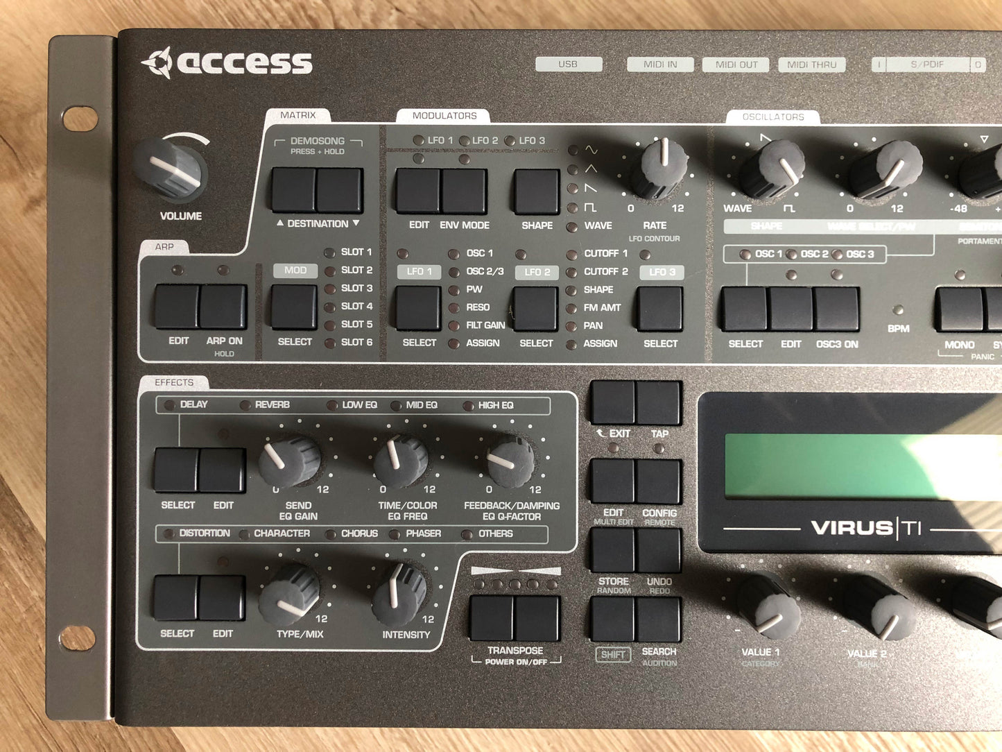 Access Virus TI2 Rack Minty Late Production Run w/ Original PSU + New HQ USB Cable