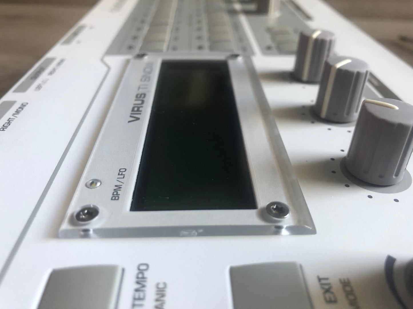 Access Virus TI Snow, All New Tacts & Pots, New Battery, LCD Bezel + PSU