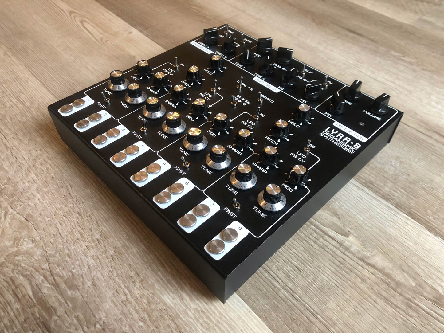 Custom SOMA Laboratory Lyra-8 Organismic Synthesizer Bundle w/ Tuner + Decksaver