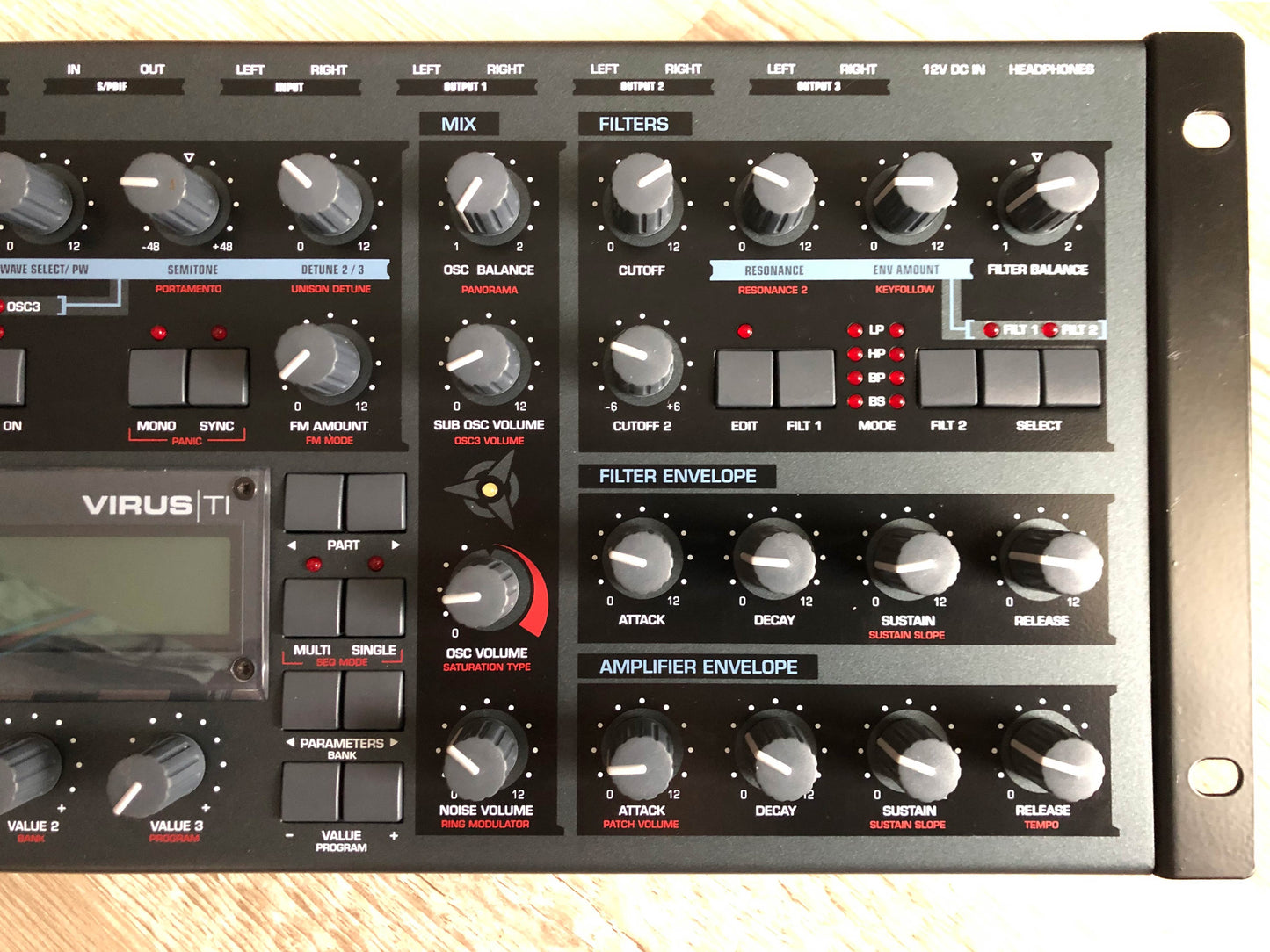 Access Virus TI Rack, w / All New Tacts, New Battery, Power Supply + HQ USB Cable
