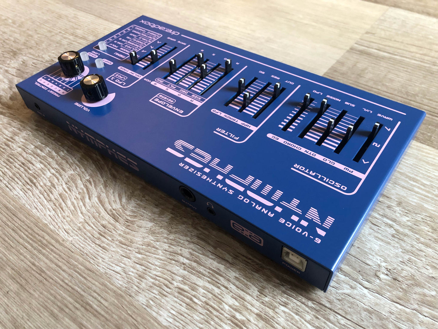 Dreadbox Nymphes 6-Voice Analog Synthesizer Near-Mint w/ Box, MIDI Adapter + USB Cable