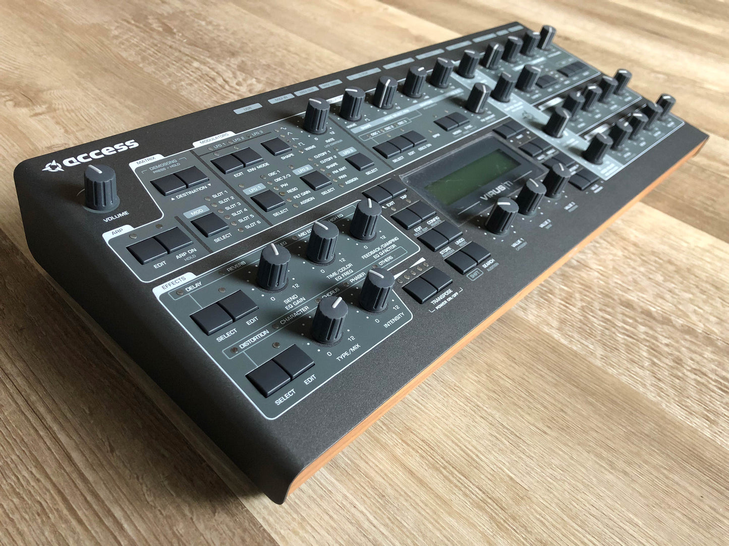 Access Virus TI2 Desktop in Mint Condition w/ OG PSU, OG USB Cable + New HQ USB Cable