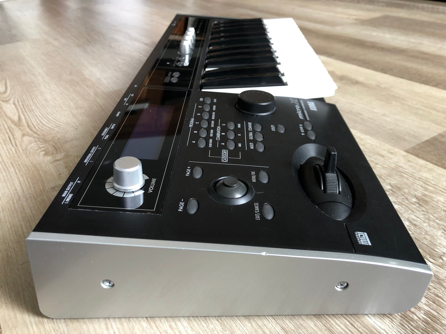 Korg MicroX w/ Orange Carrying Case + Aftermarket PSU