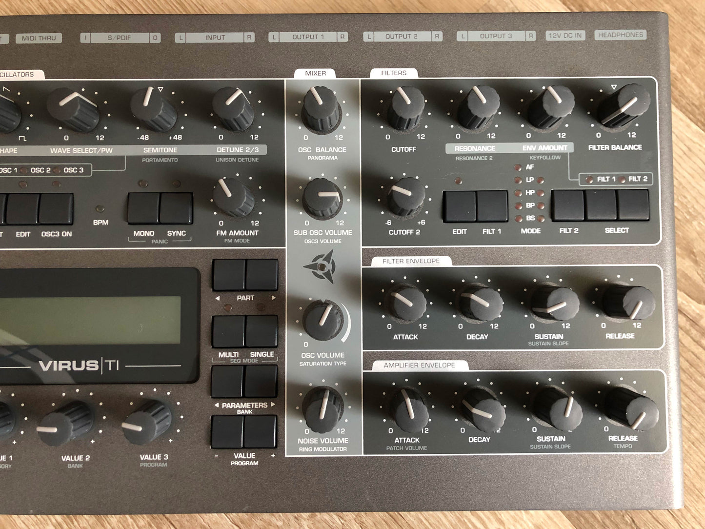 Access Virus TI2 Desktop Later Production Run w/ New PSU + USB Cable