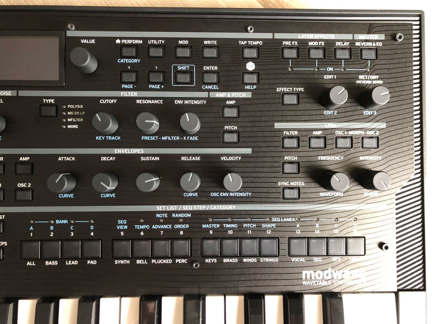 Korg Modwave MKI Wavetable Synthesizer w/ OEM PSU