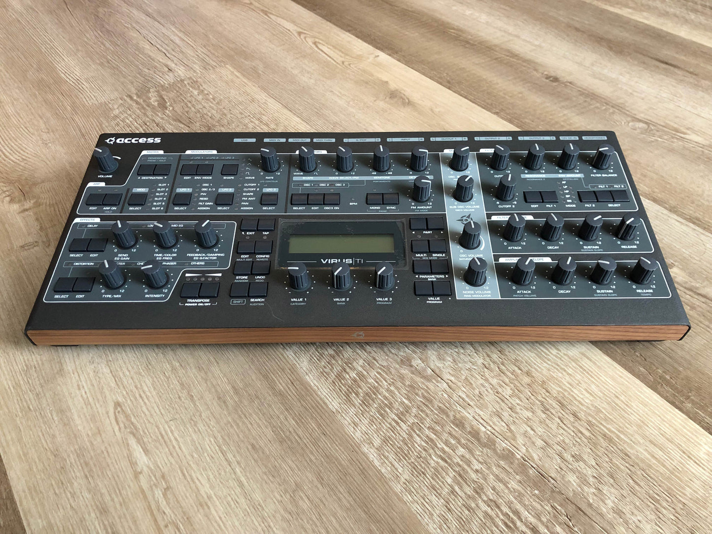 Access Virus TI2 Desktop Late Production Run w/ PSU + New HQ USB Cable