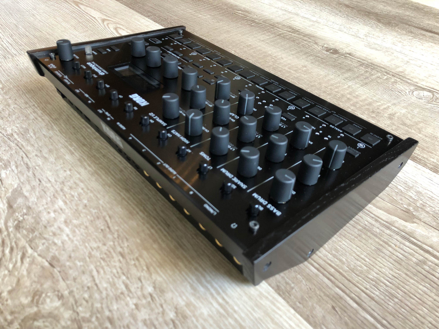 Korg Drumlogue Hybrid Drum Machine w/ OG PSU