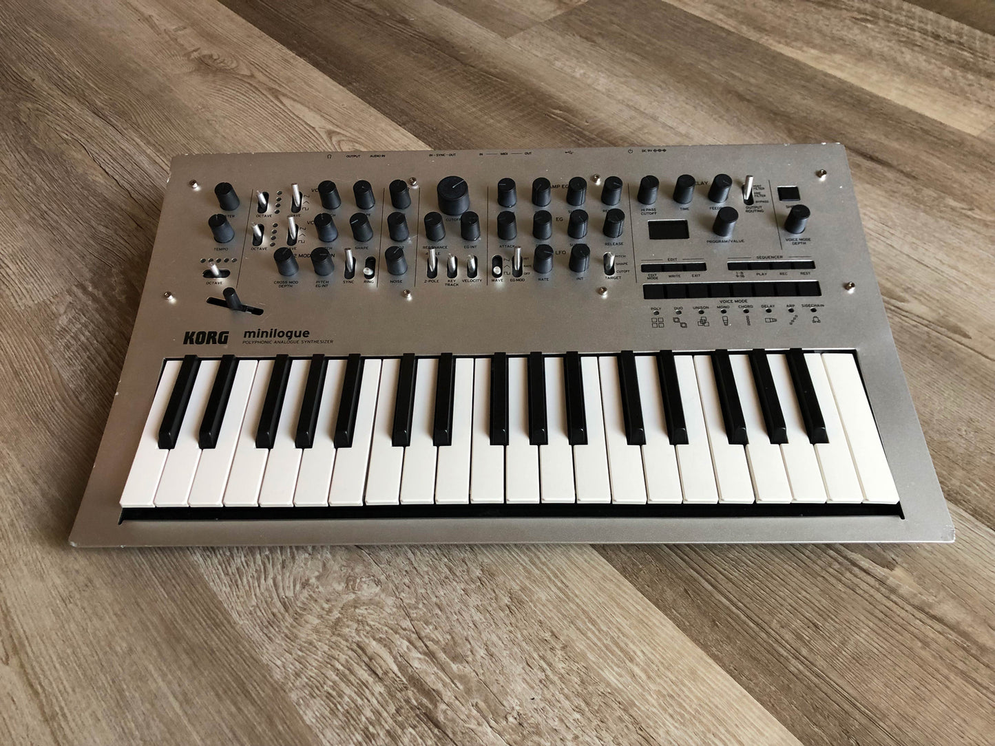 Budget Korg Minilogue Analog Synthesizer w/ Power Supply
