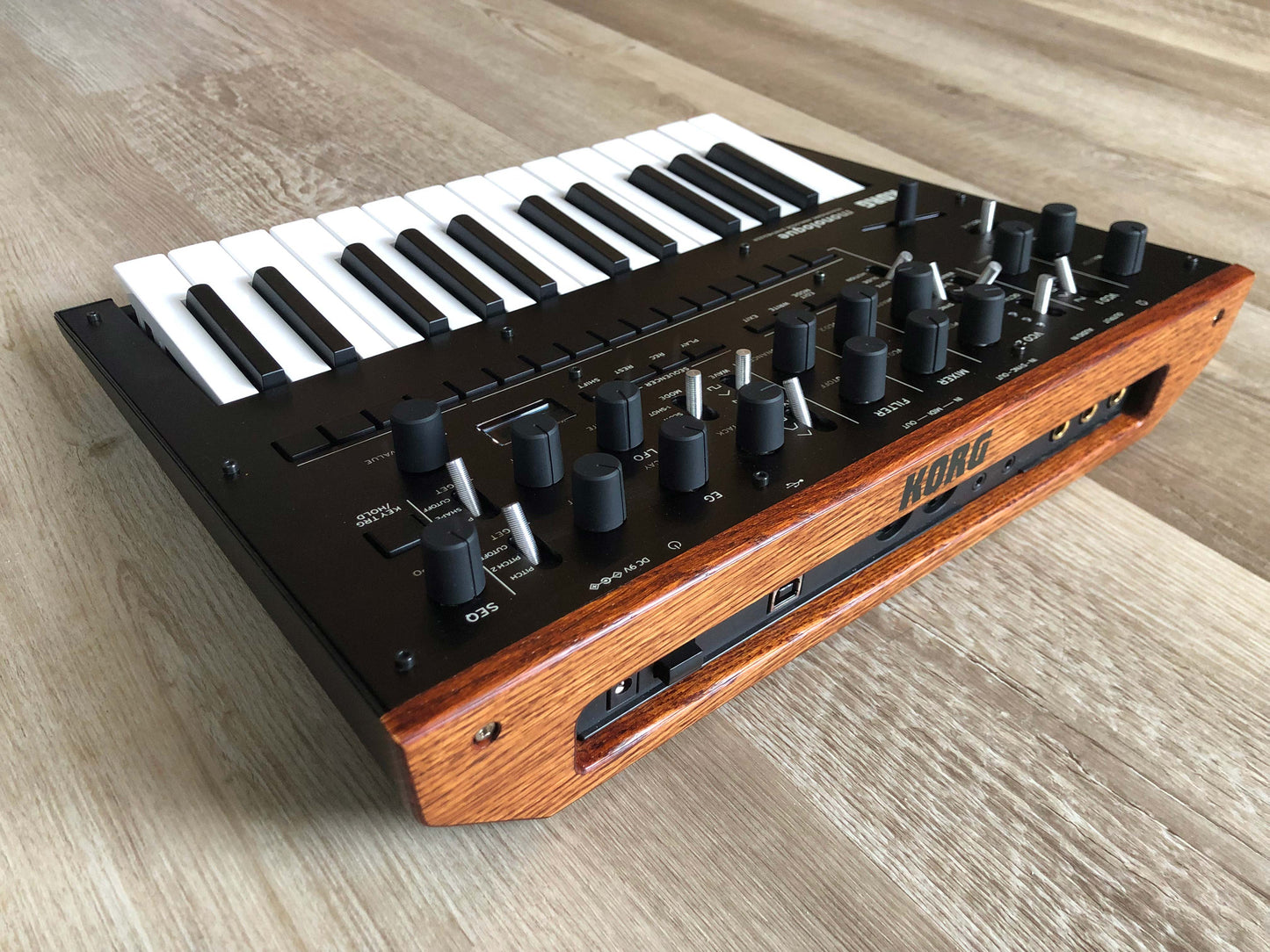 Korg Monologue Analog Synthesizer w/ Original Box & Quality PSU