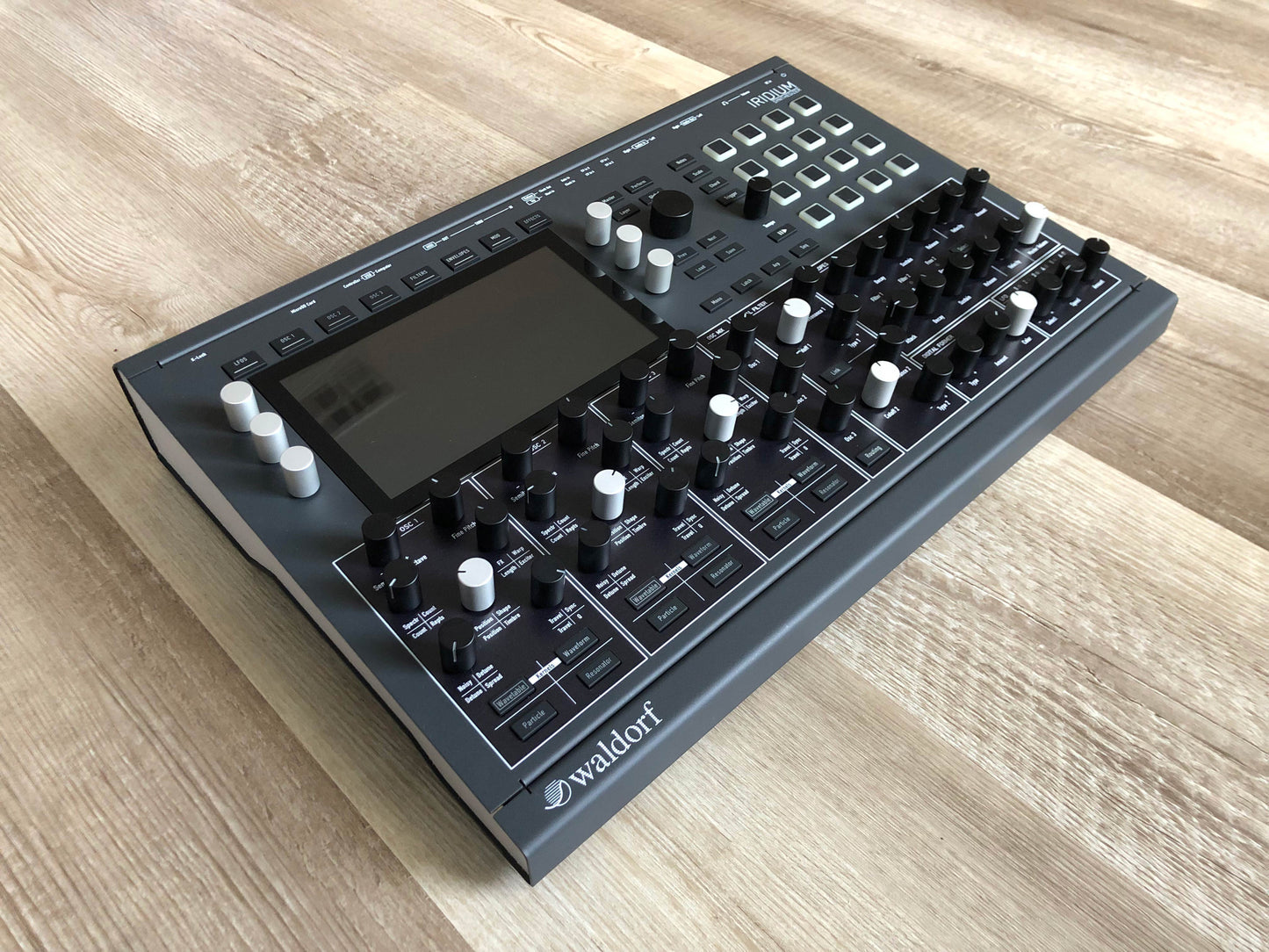 Waldorf Iridium Desktop MKI 16-Voice Synthesizer w/ OG Box, Manual + PSU