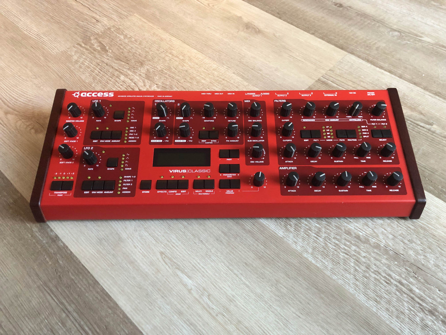 Access Virus Classic Desktop (B) w/ All New Tacts, Power Filter Cap, Battery + PSU, OS 4.9