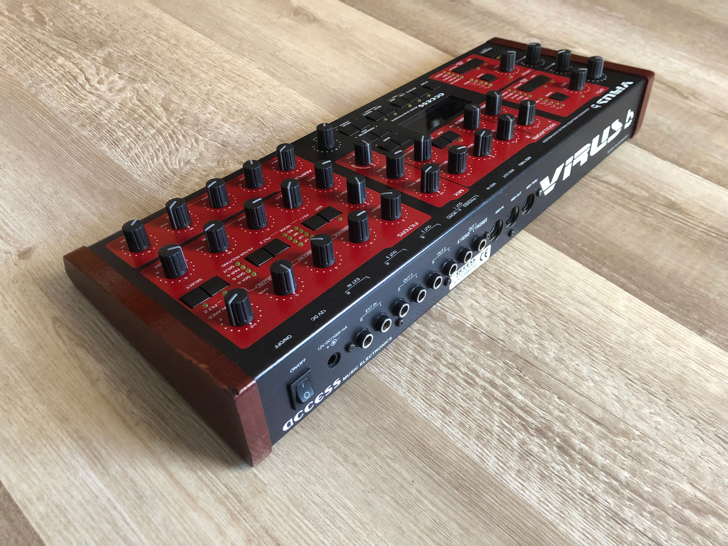 Access Virus B Desktop, All New Tacts, Power Filter Cap, Battery + PSU, OS 4.9