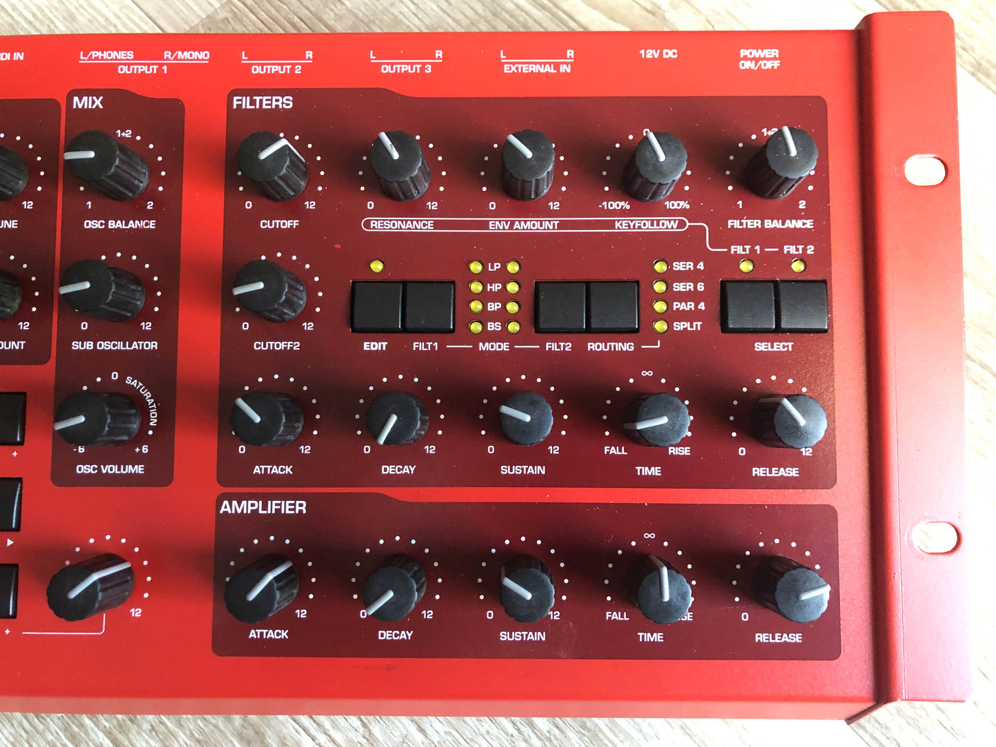 Access Virus Classic Rack (B), New Display, Power Filter Cap, Battery + PSU, OS 4.9