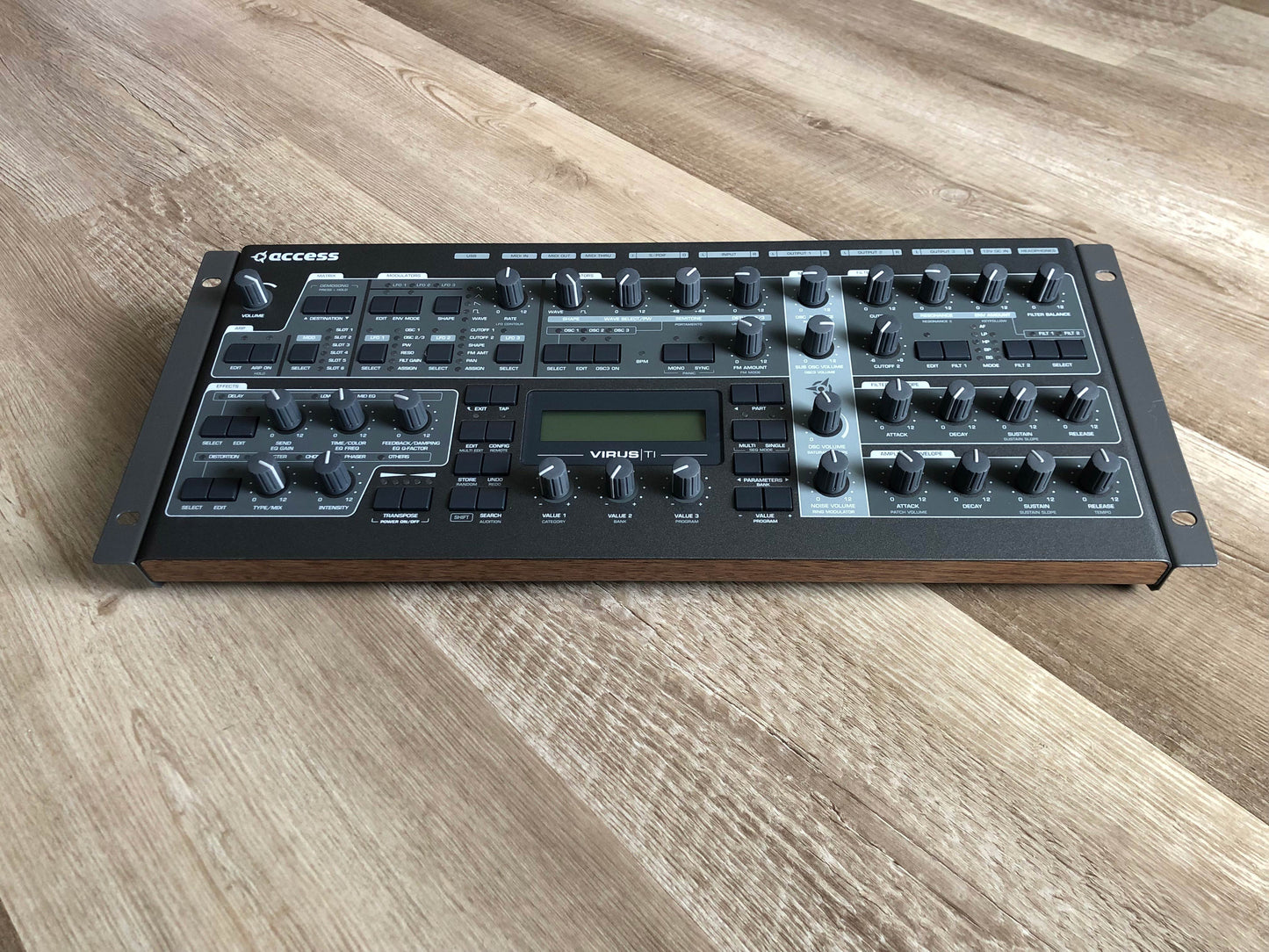 Access Virus TI2 Rack Minty Late Production Run w/ Original PSU + New HQ USB Cable