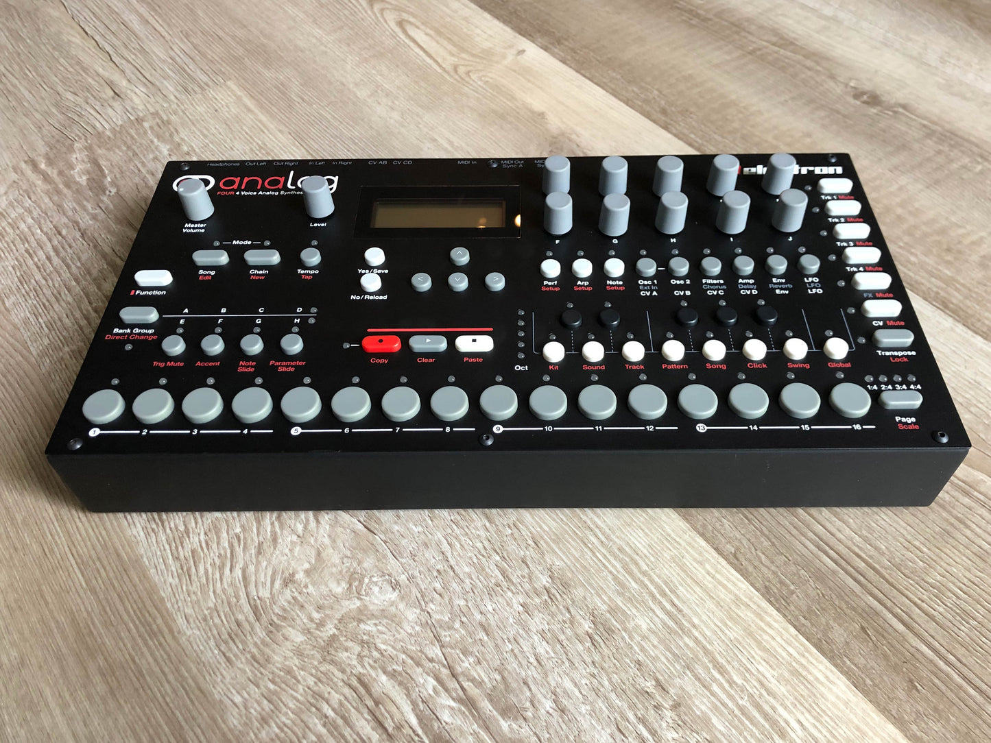 Elektron Analog Four MKI w/ OG PSU + New USB Cable
