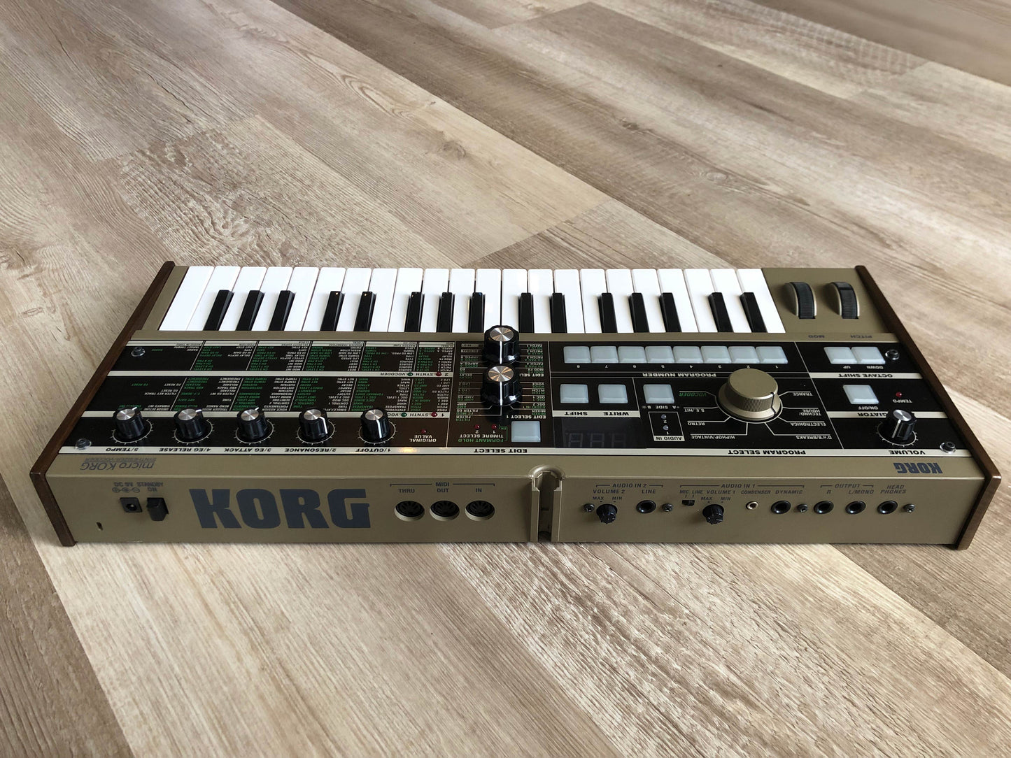 MicroKorg w/ Aftermarket Power Supply (no Mic / no Battery Power)
